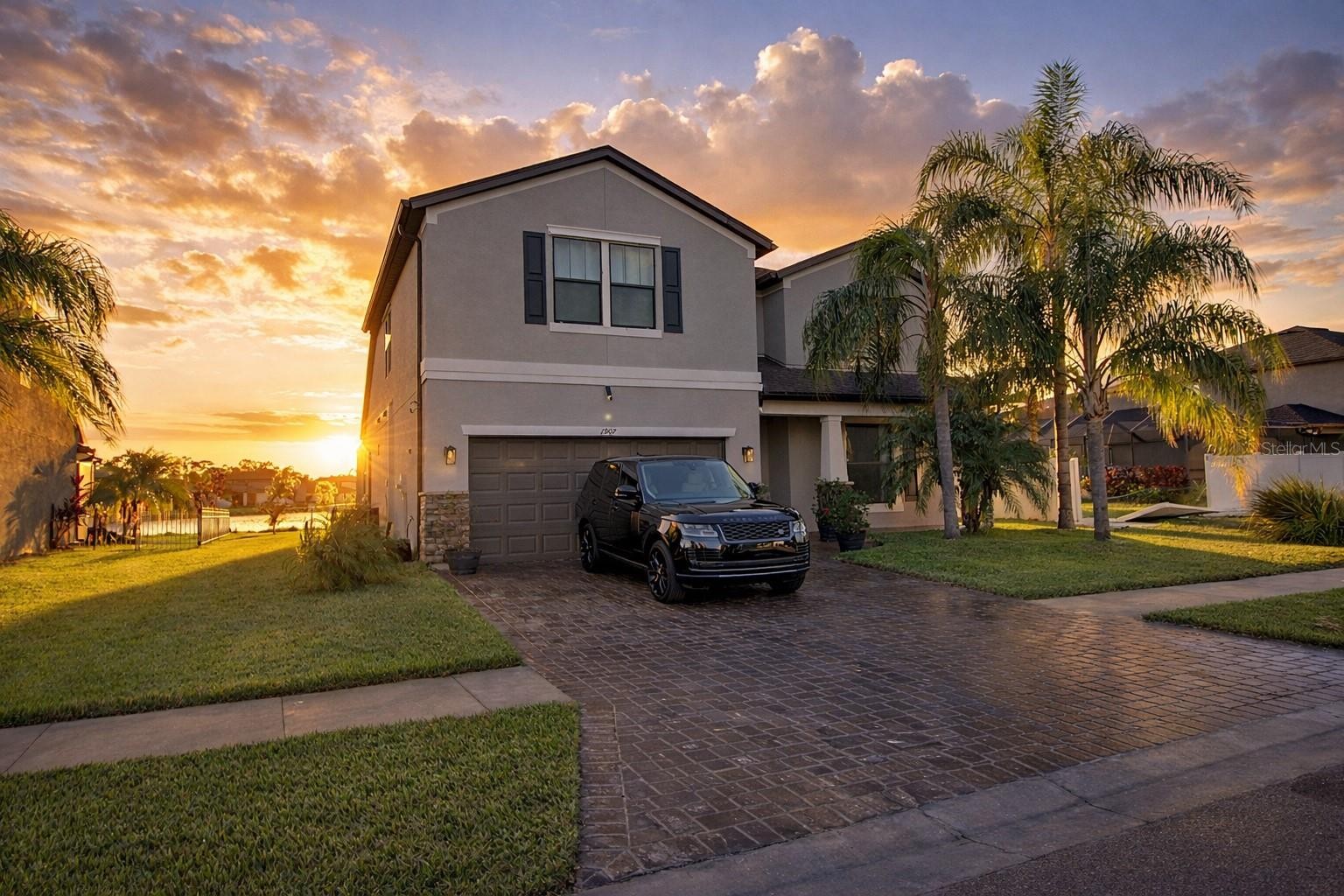 1907 BOTTLEBRUSH WAY
