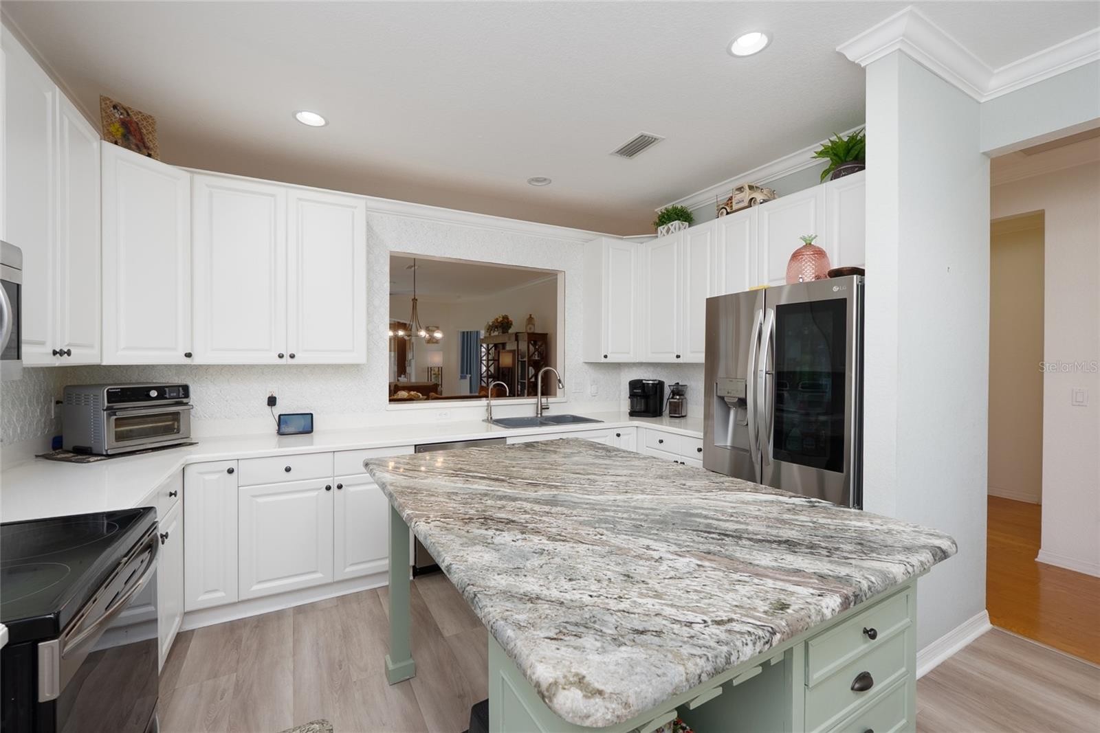 2472 COTTONWOOD LN