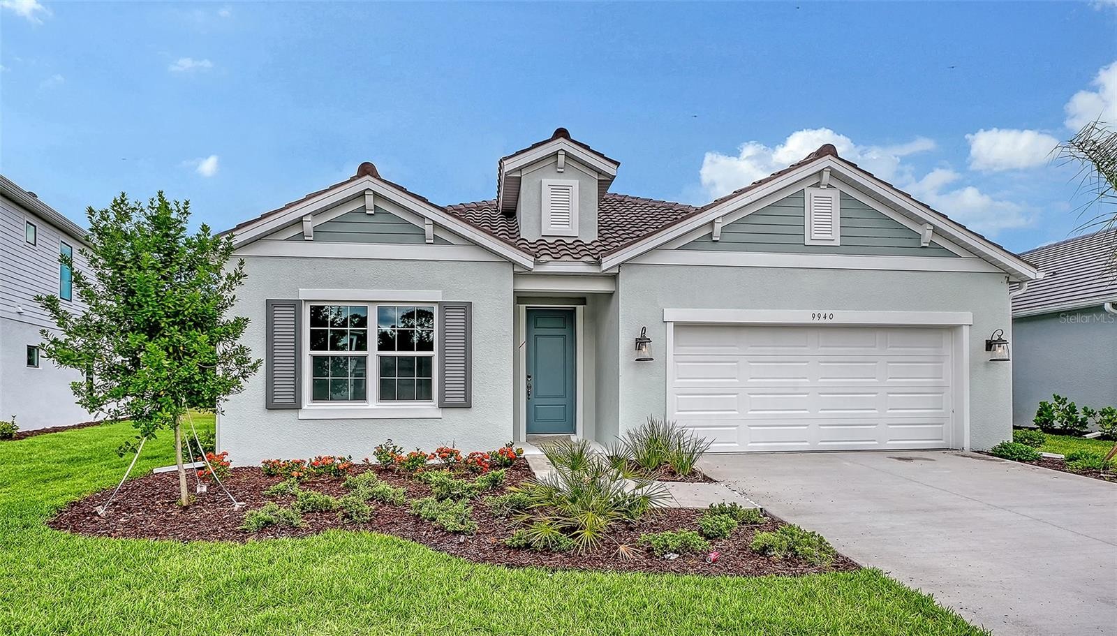 9940 CRYSTAL ISLES CIR