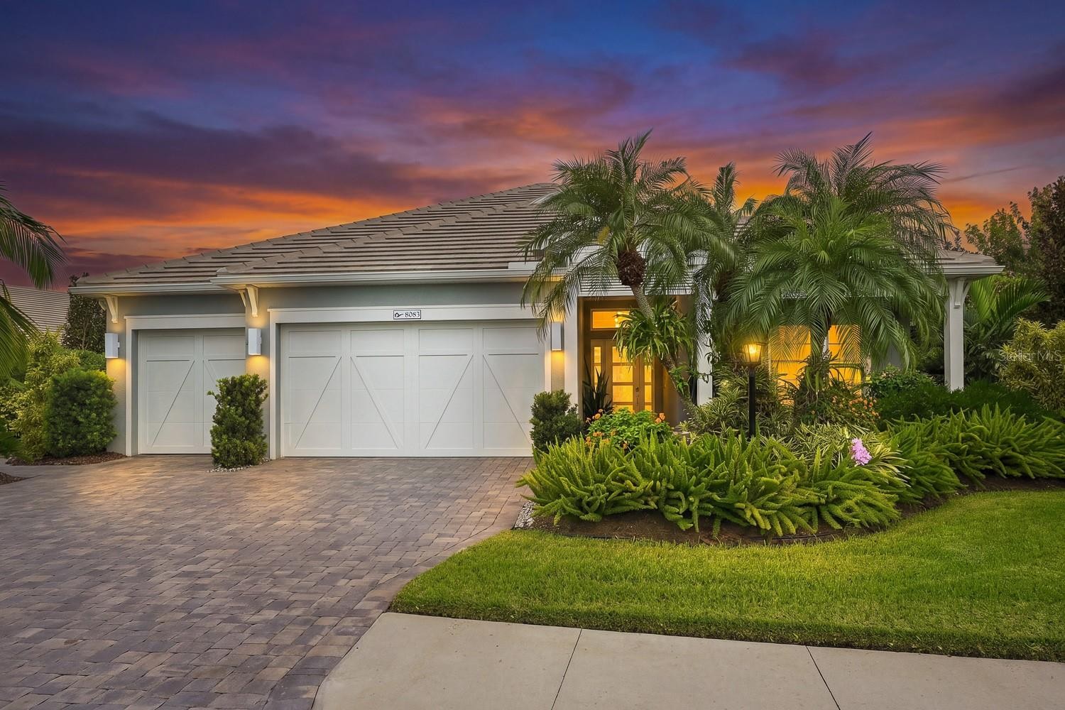 8083 WATERBEND TRL