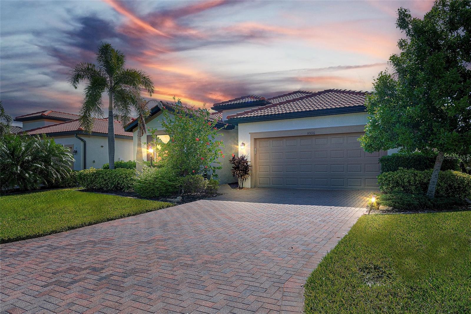 10016 CARNOUSTIE PL