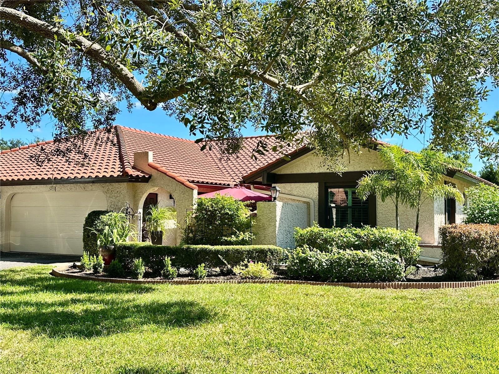 5455 GOLF POINTE DR #5455