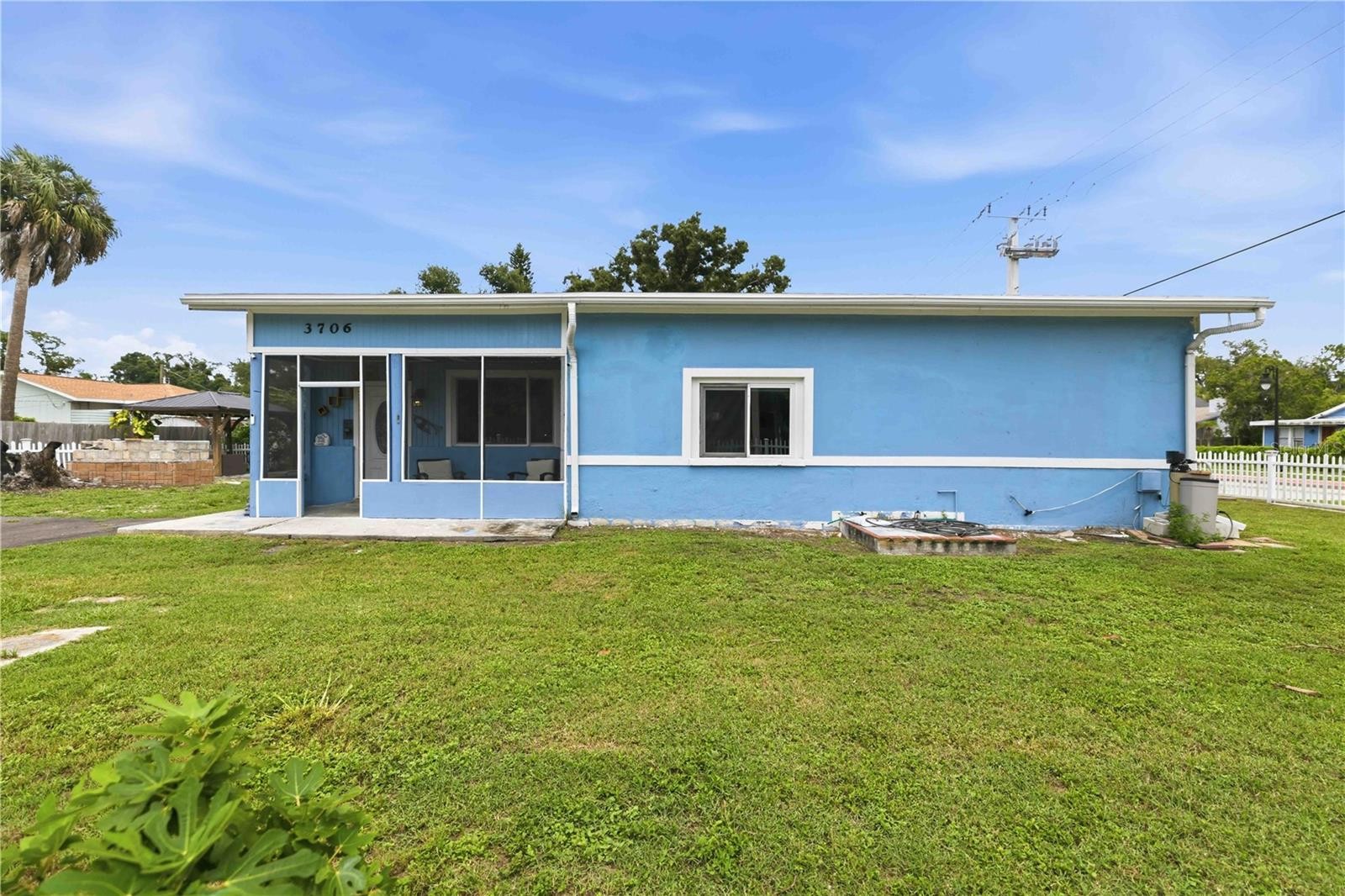 3706 OLD BRADENTON RD
