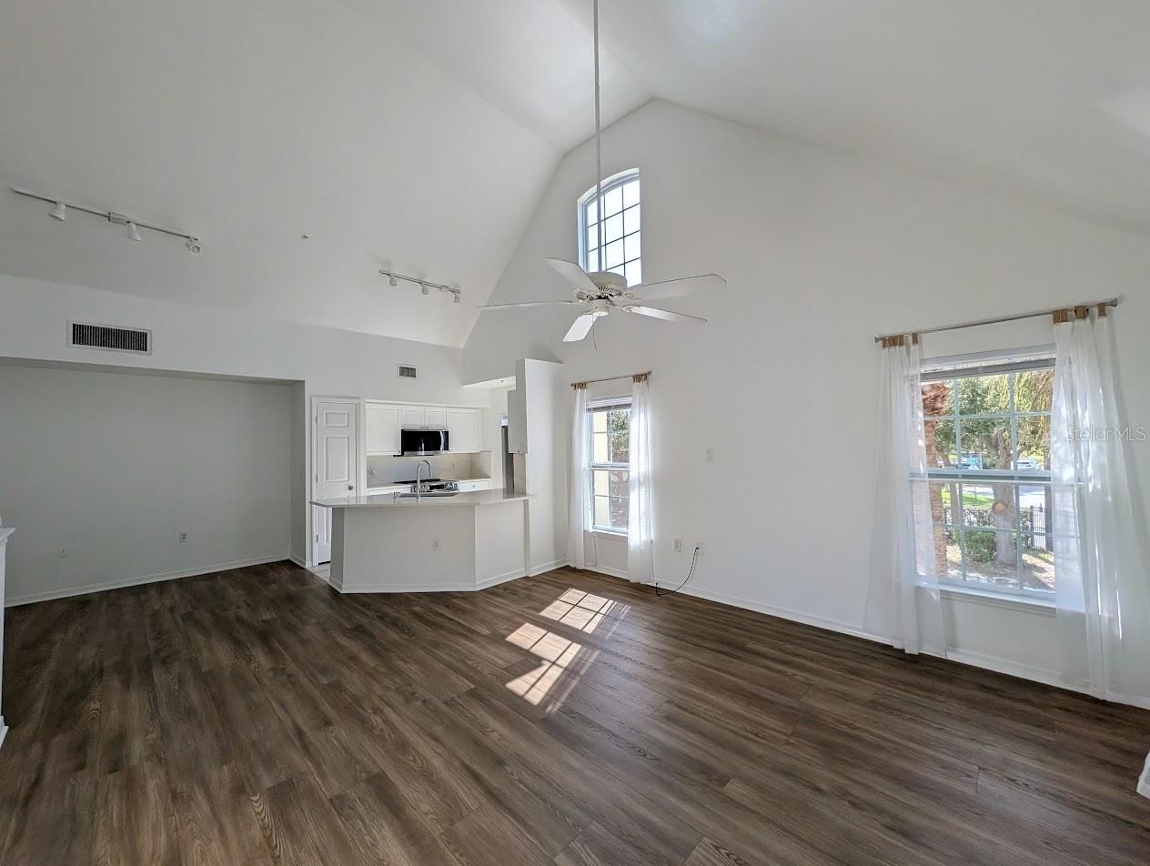 5691 BIDWELL PKWY #201
