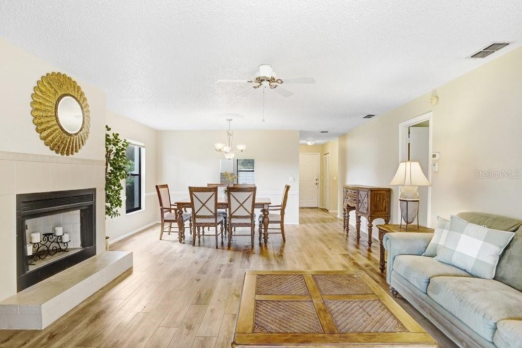 4742 OAK HILL DR #12