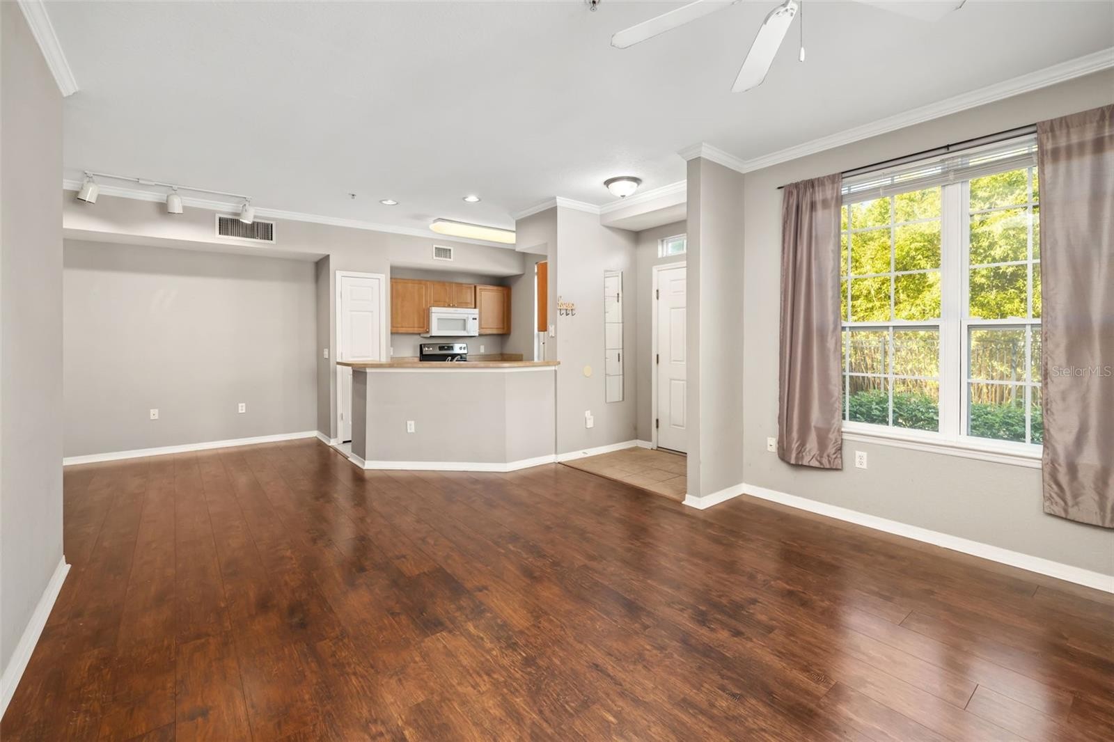 5501 ROSEHILL RD #103