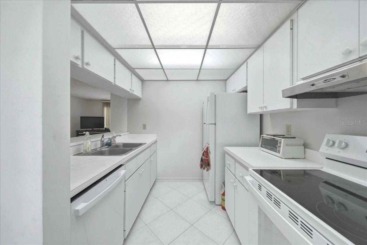 1711 PELICAN COVE RD #341