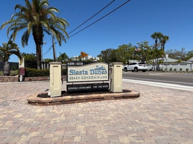 6208 MIDNIGHT PASS RD #202