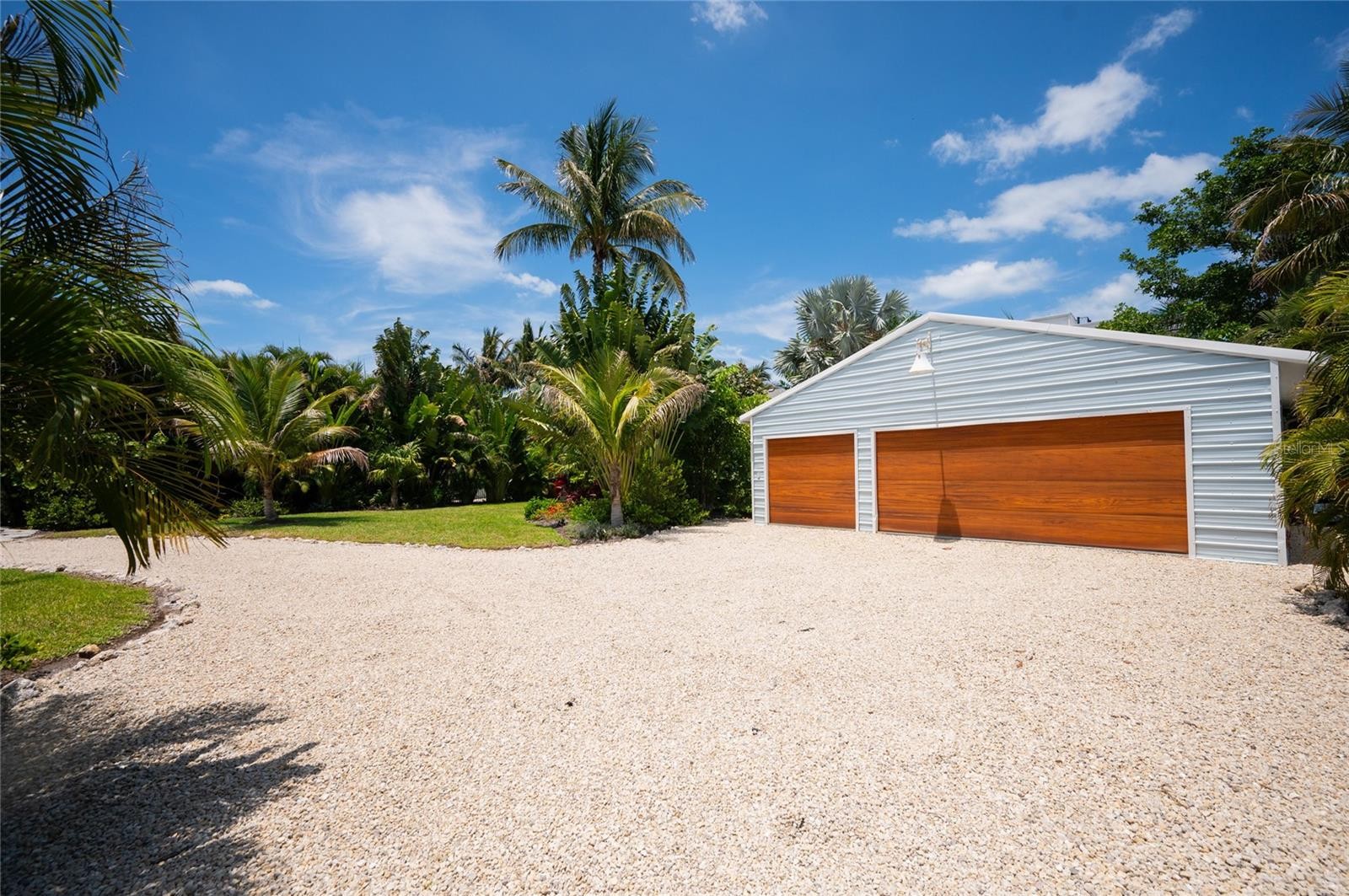 240 GLADIOLUS ST
