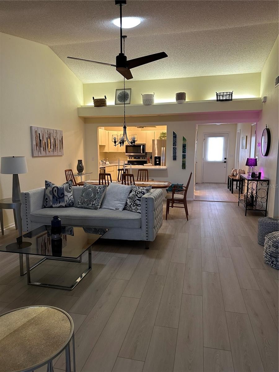 1211 CAPRI ISLES BLVD #122