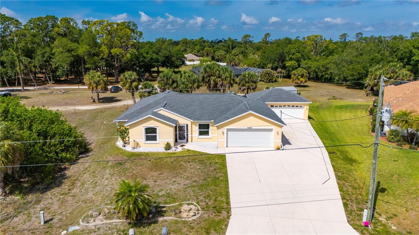 4689 FERNWAY DR