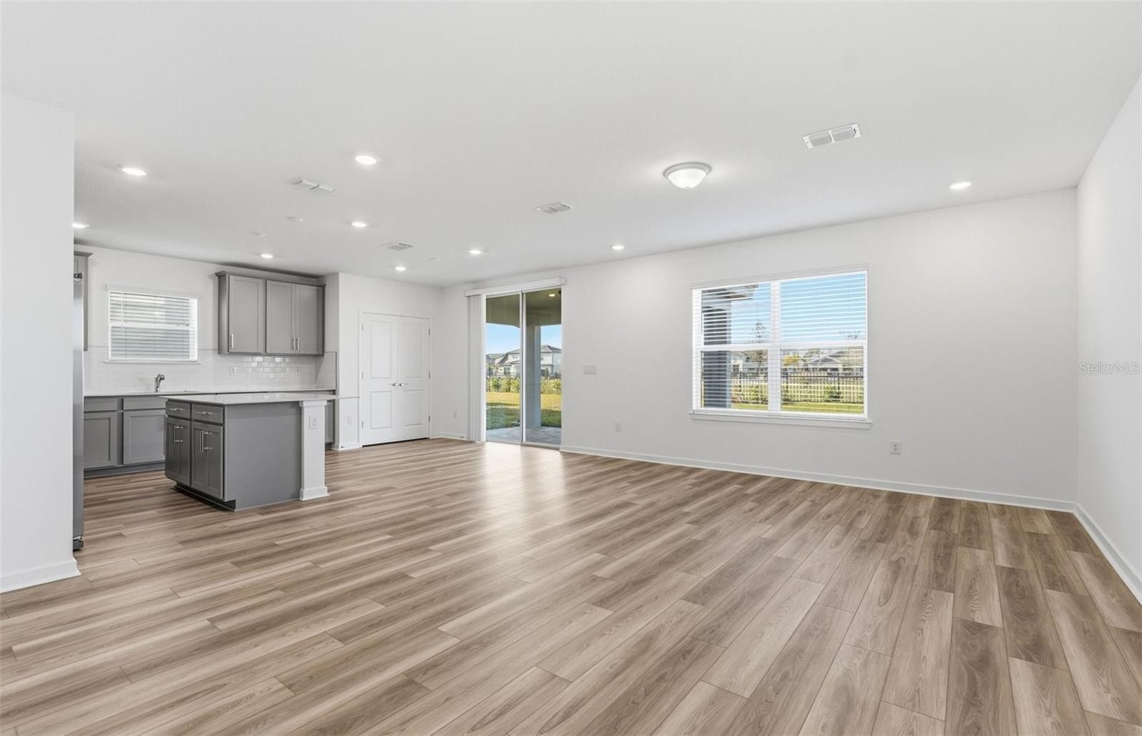 11354 MEADOW RIVER WAY