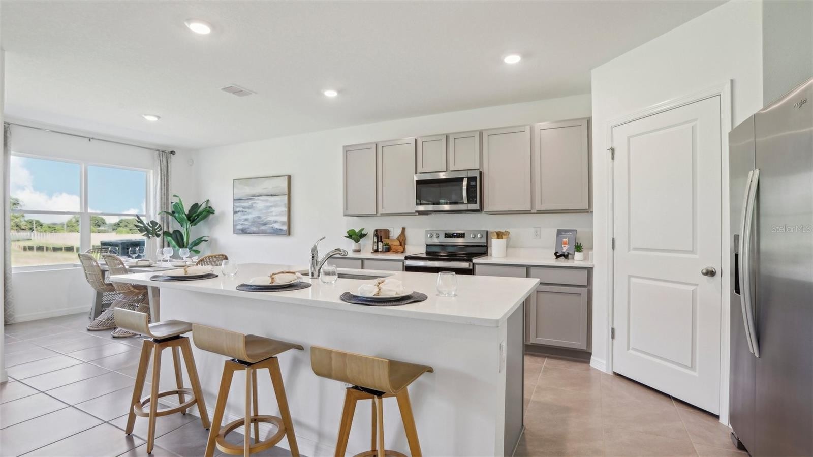 11104 CURVING CREEK LOOP