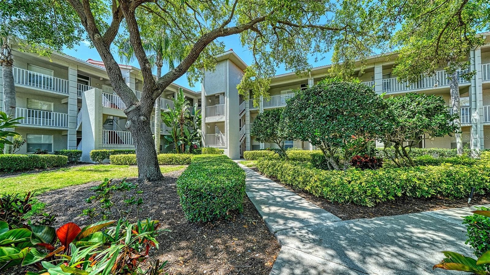9330 CLUBSIDE CIR #3202