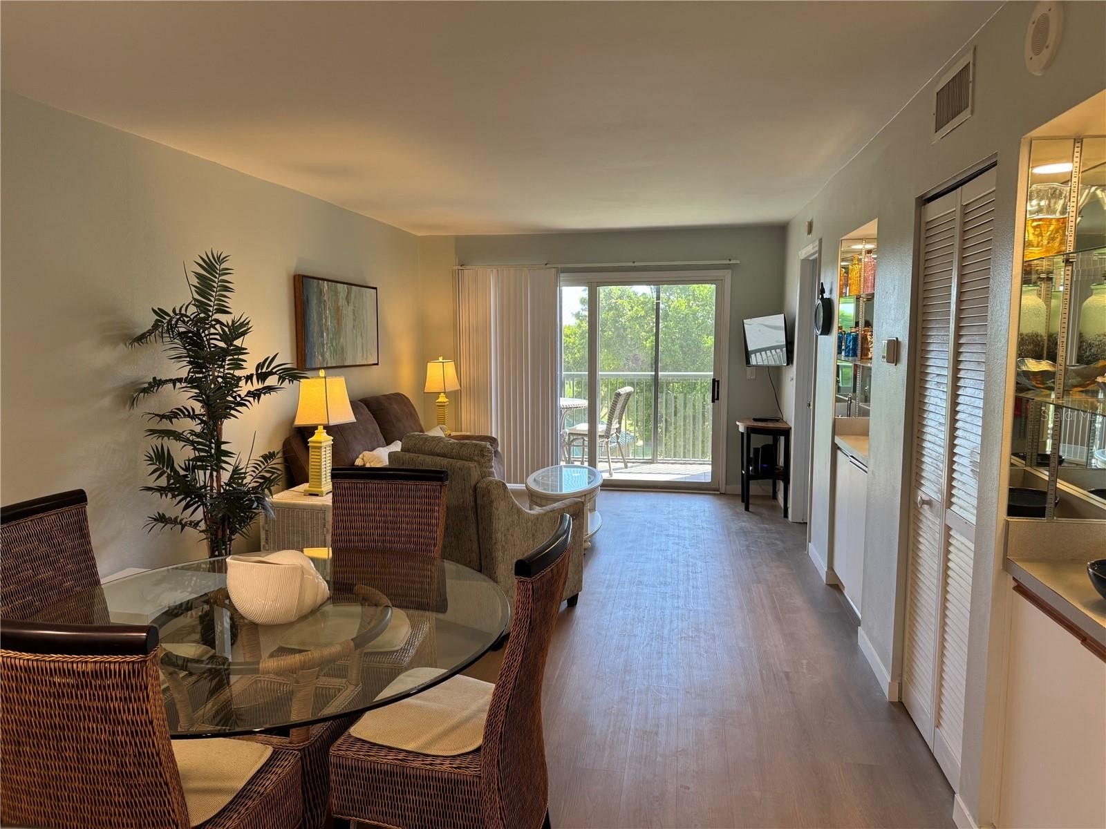 2320 TERRA CEIA BAY BLVD #404