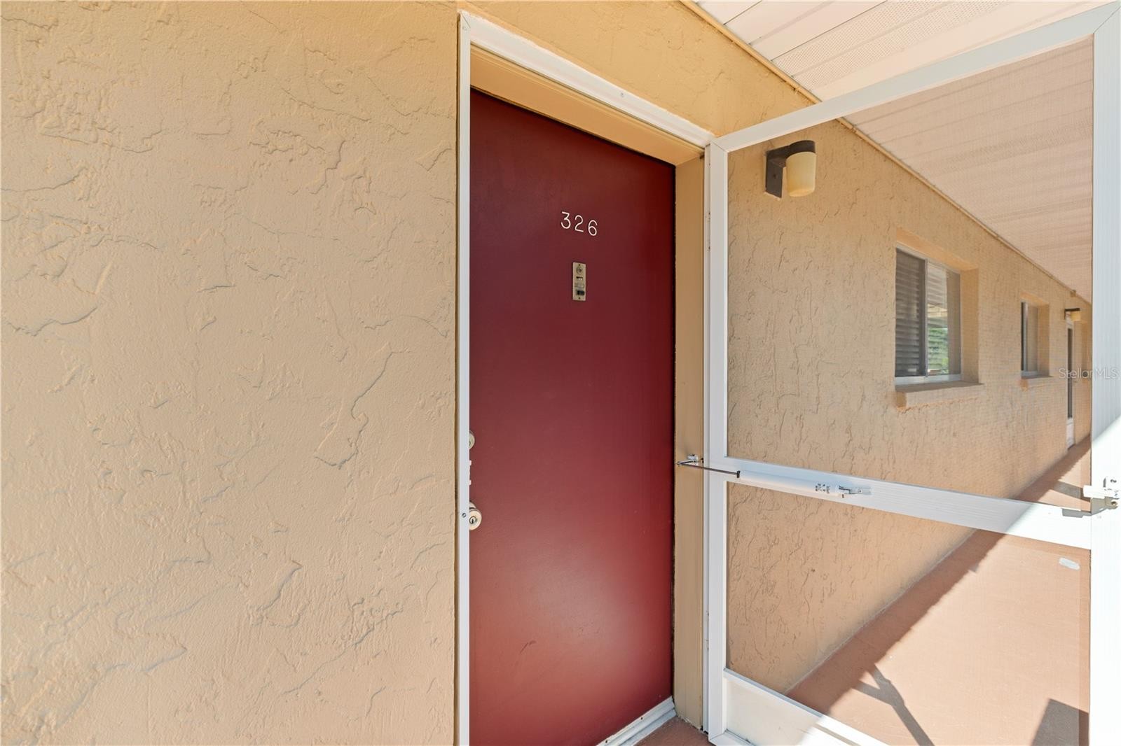 1540 GLEN OAKS DR E #B326