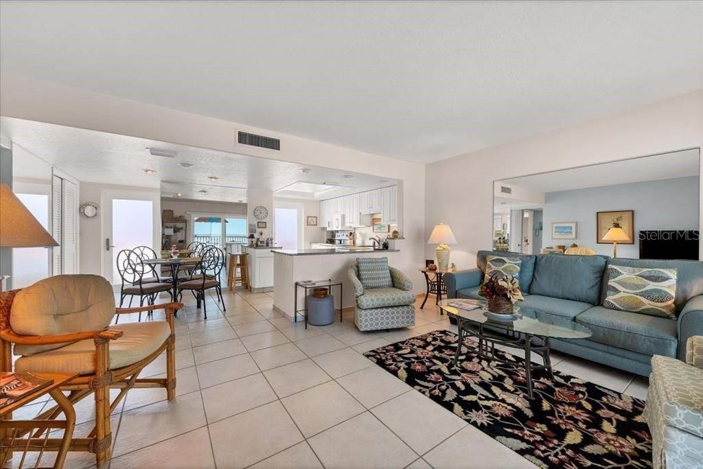 6154 MIDNIGHT PASS RD #305