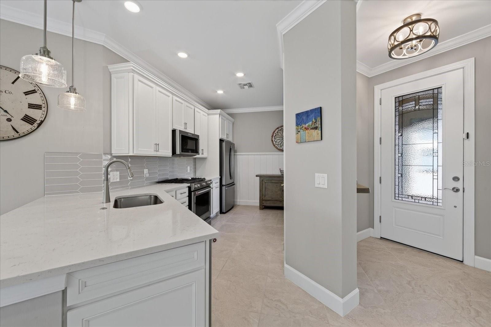 7653 SUMMERLAND CV
