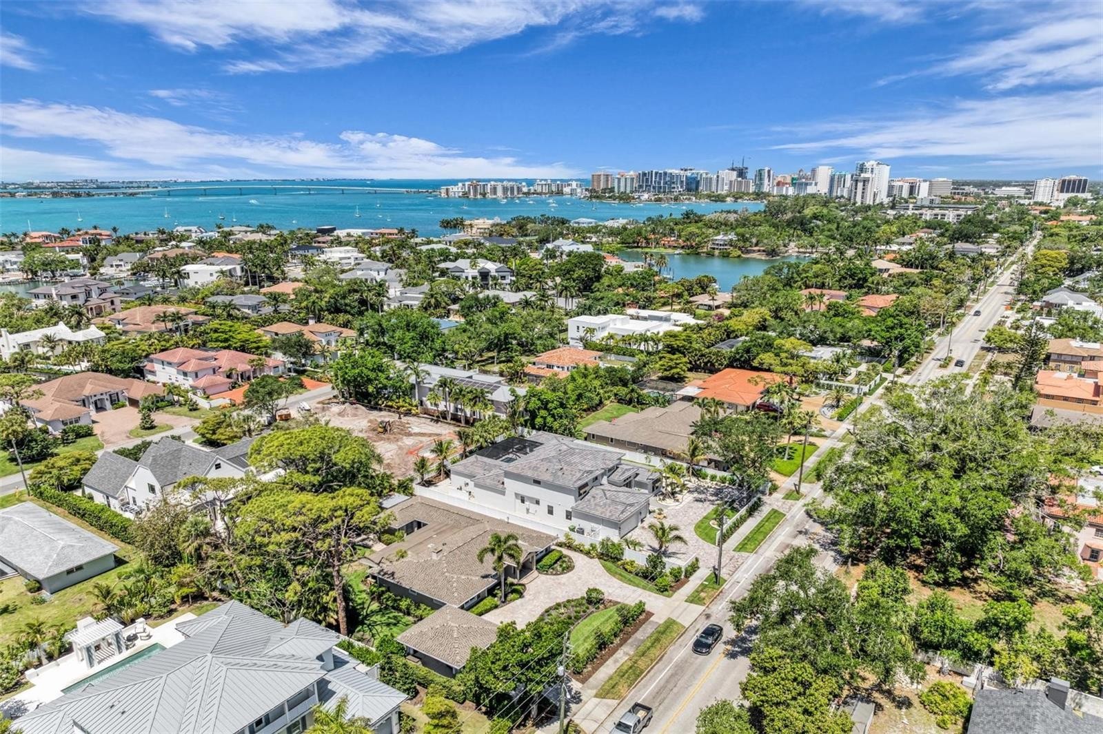 1395 HARBOR DR