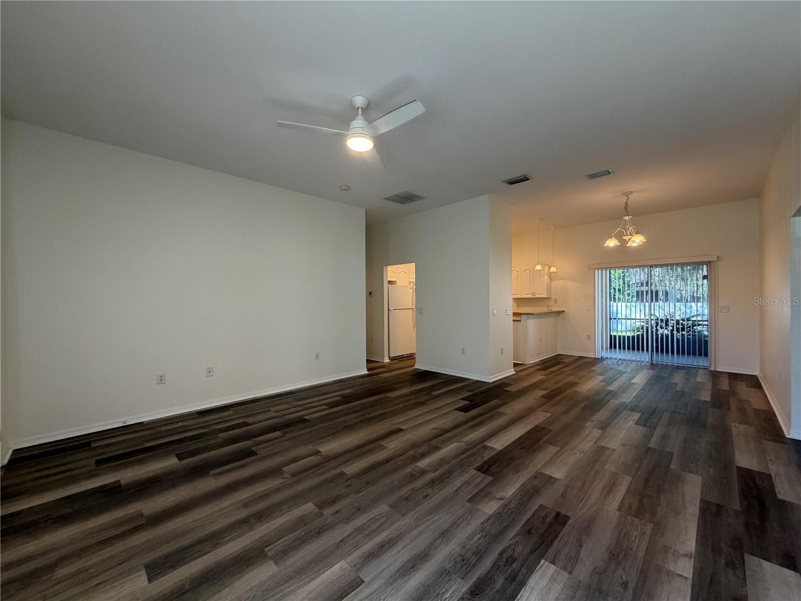 4733 S CRANBERRY BLVD