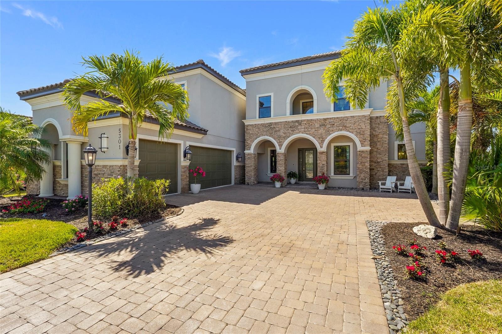 5301 GREENBROOK DR