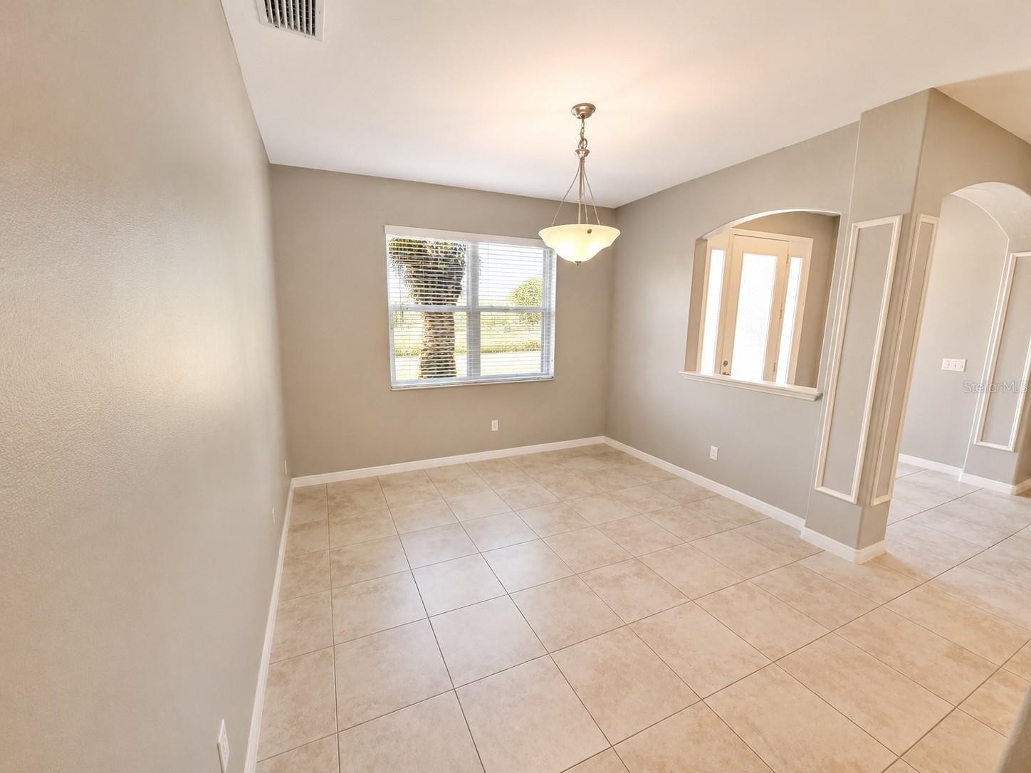 4038 LANGSOM LN