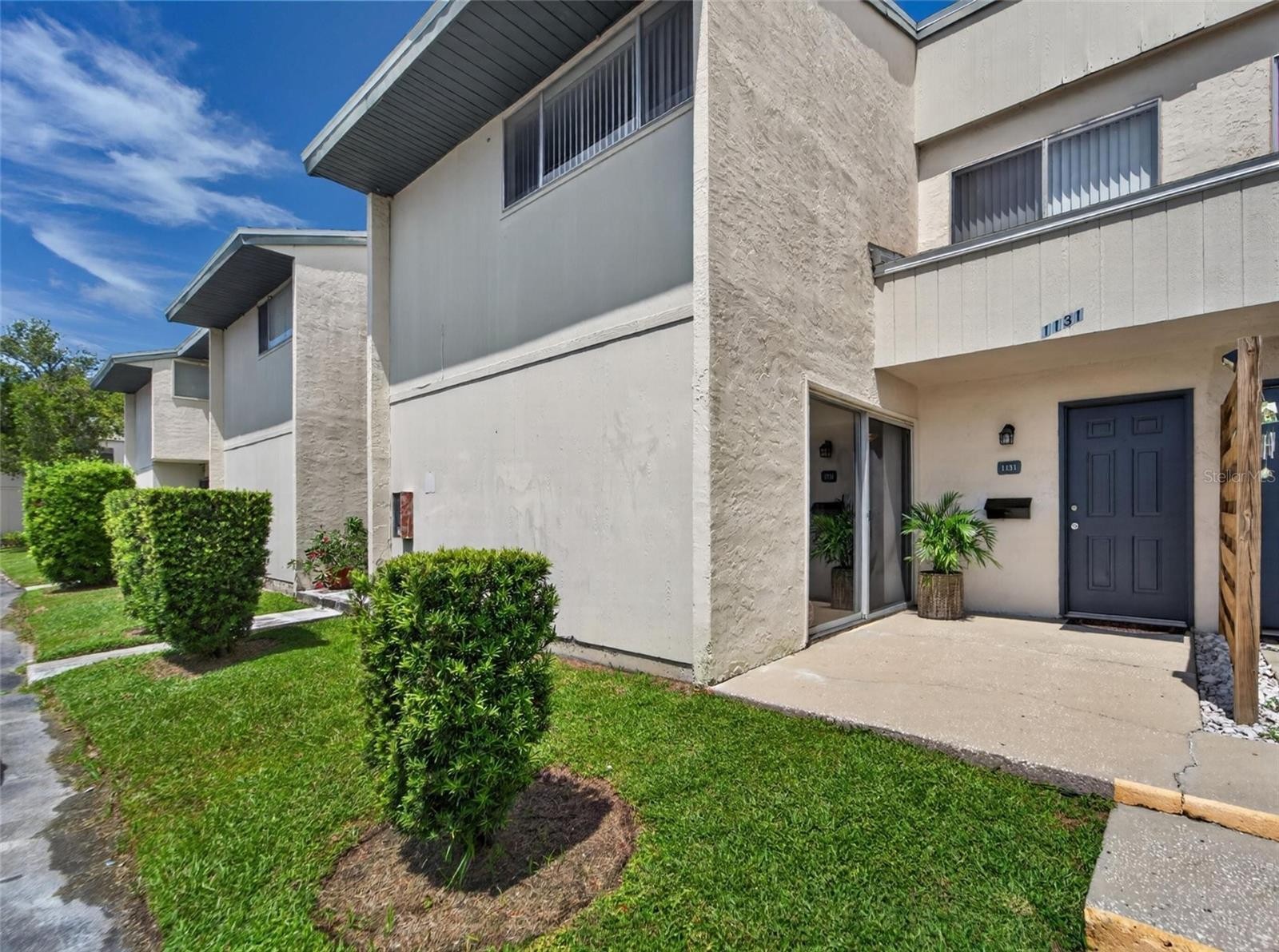 1131 LONGFELLOW RD