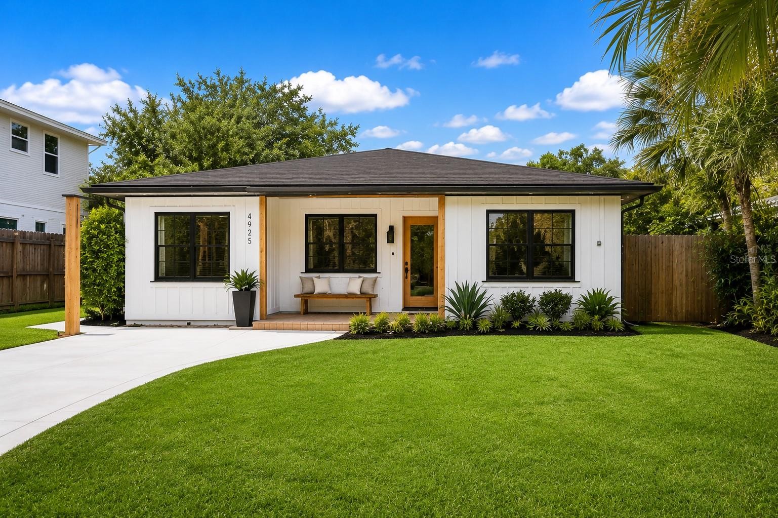 4925 REMINGTON DR