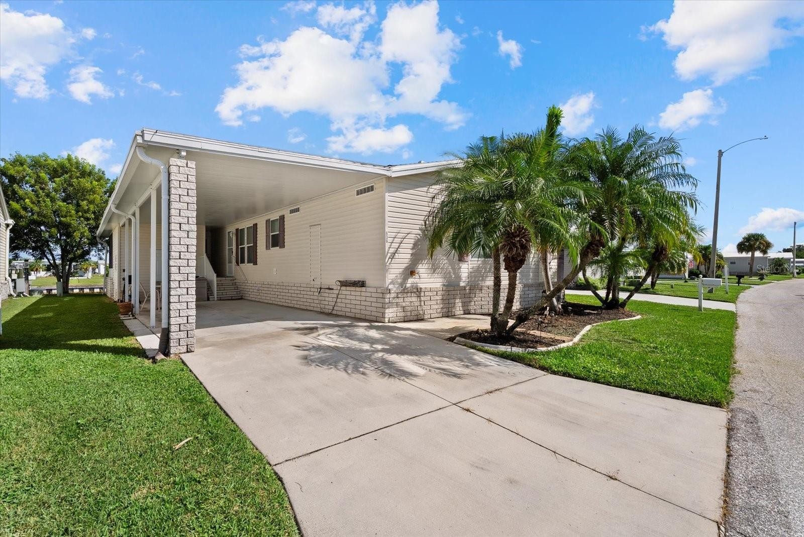 636 BLACKBURN BLVD