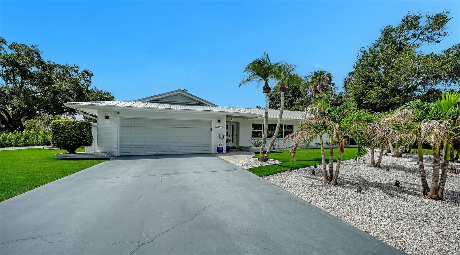2828 SUNCREST DR