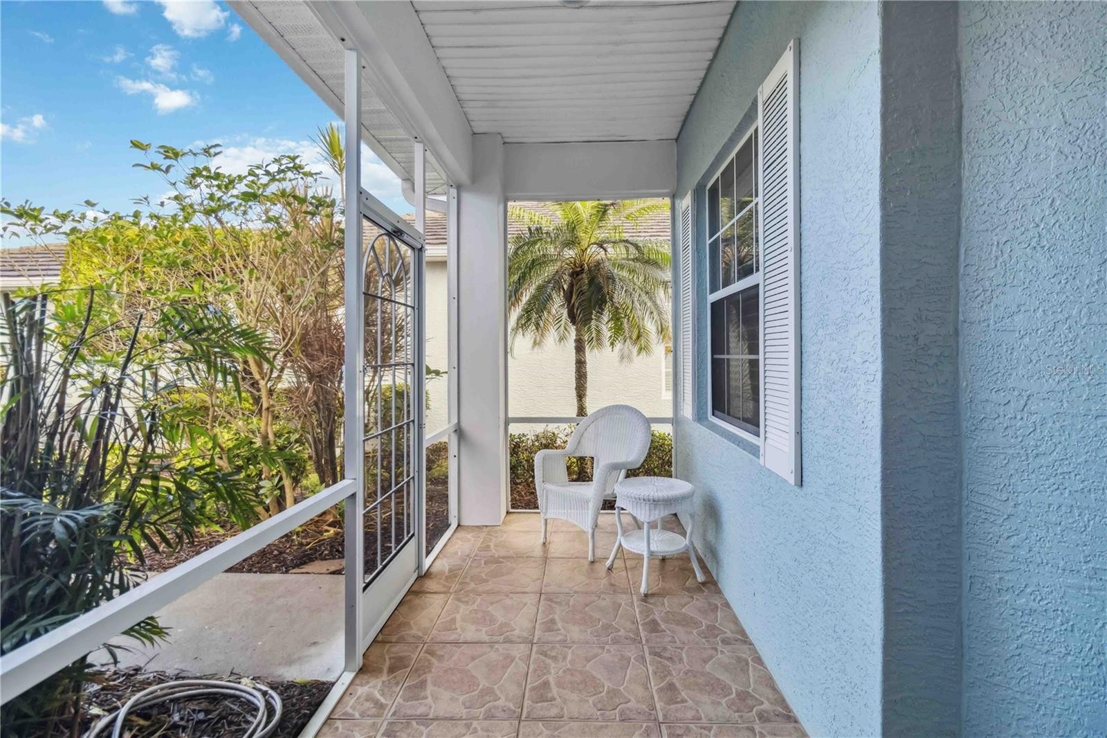 1634 MONARCH DR #1634