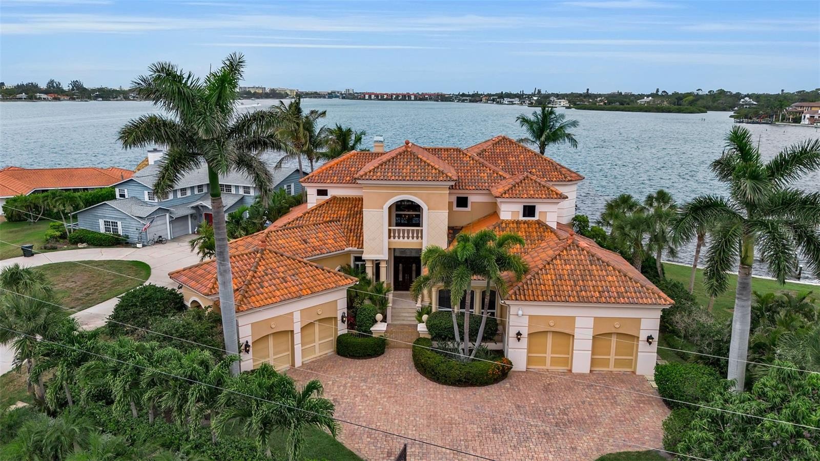 1541 CARIBBEAN DR