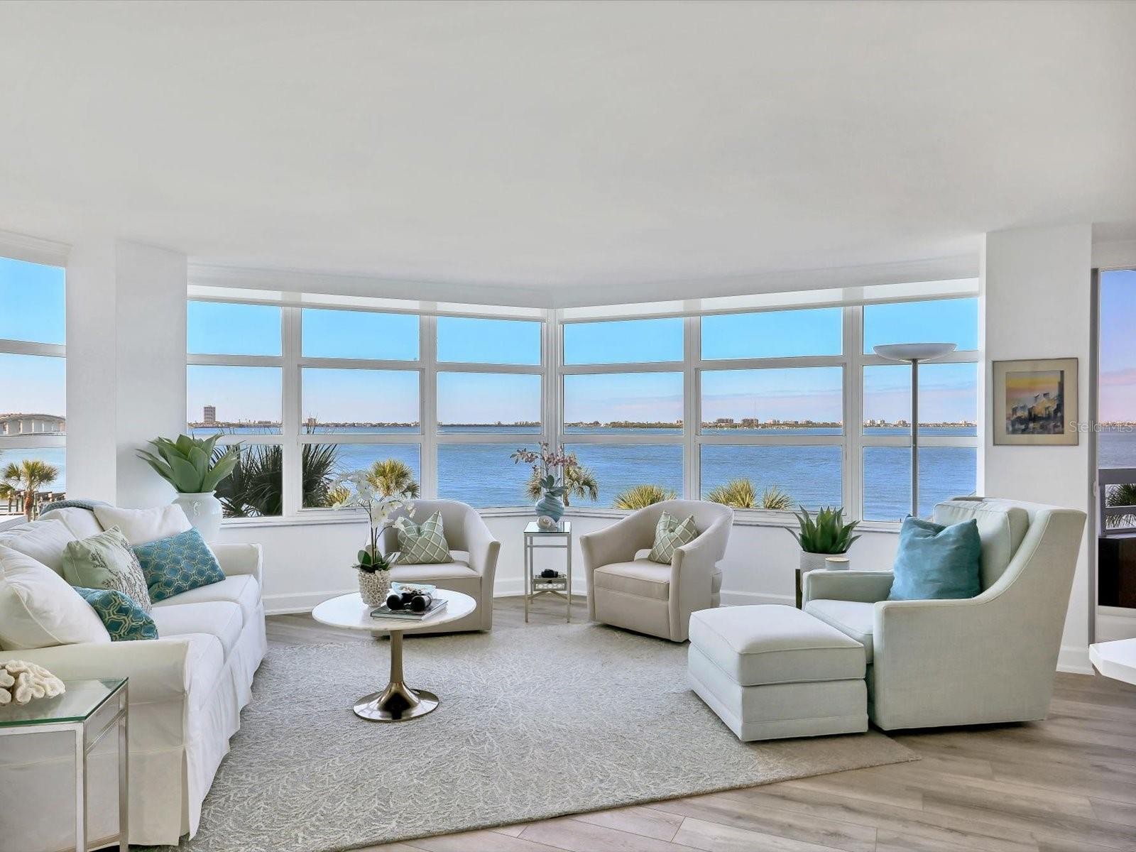 988 BLVD OF THE ARTS #414