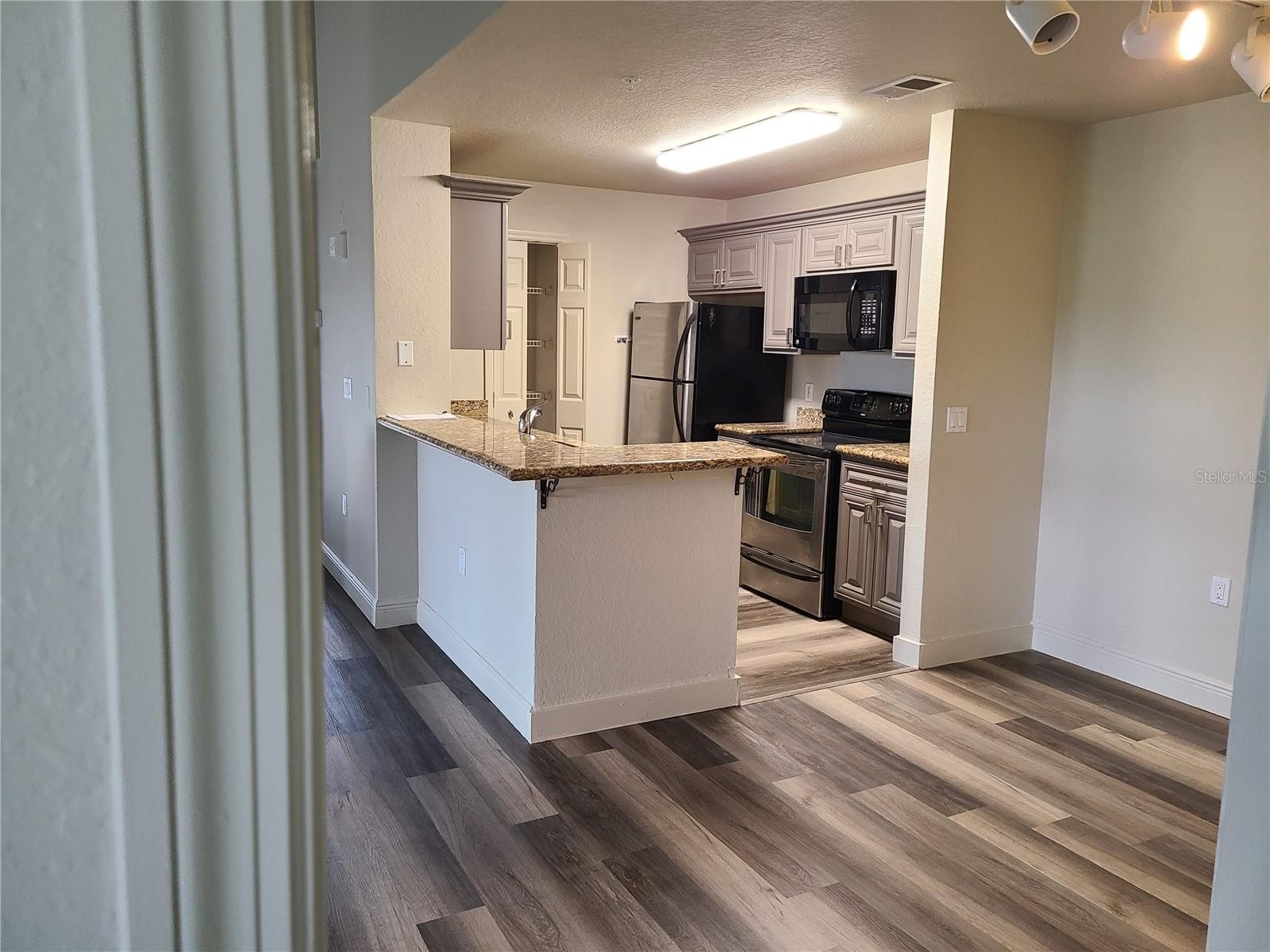 8911 MANOR LOOP #205