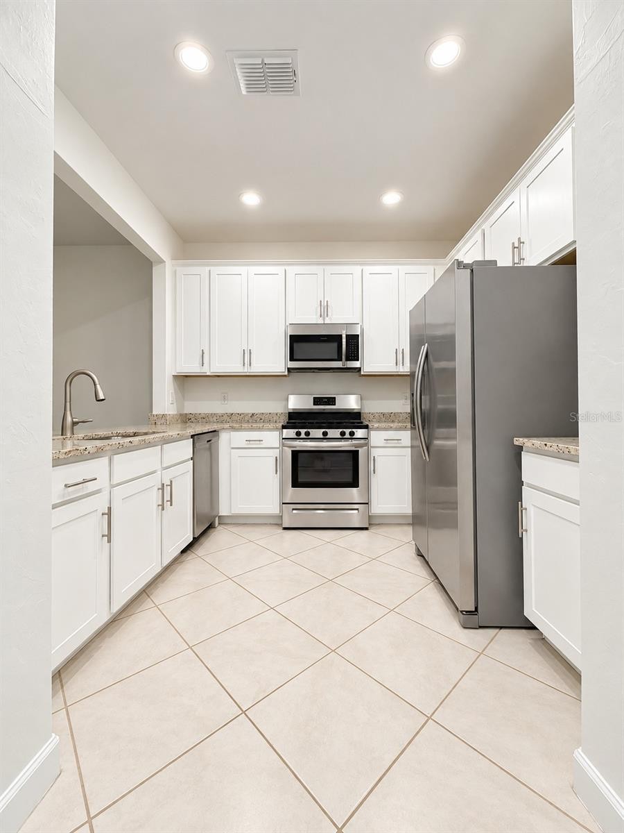 15263 SUNNY DAY DR