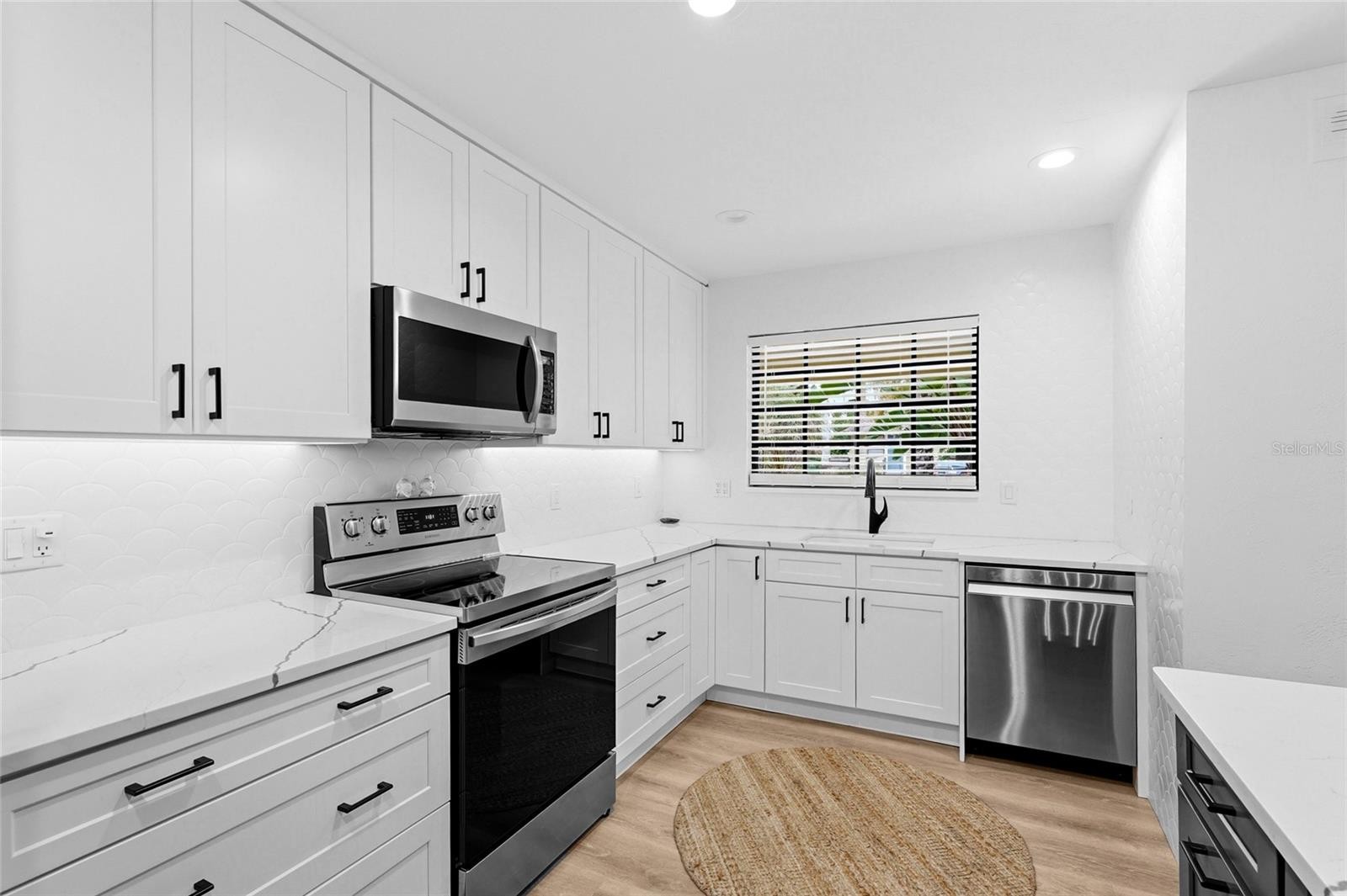 2480 ALAMEDA AVE