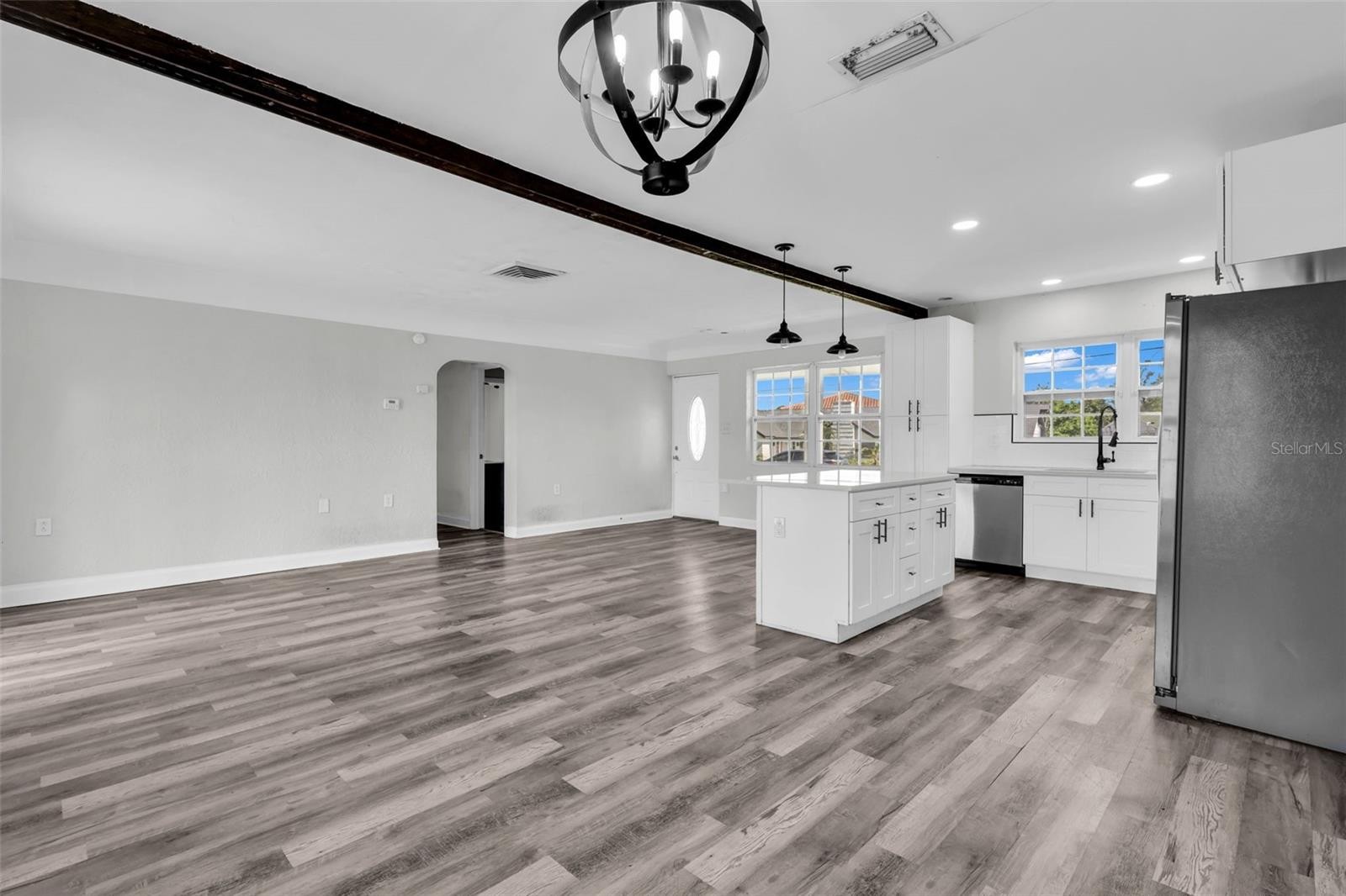 246 MAGELLAN DR
