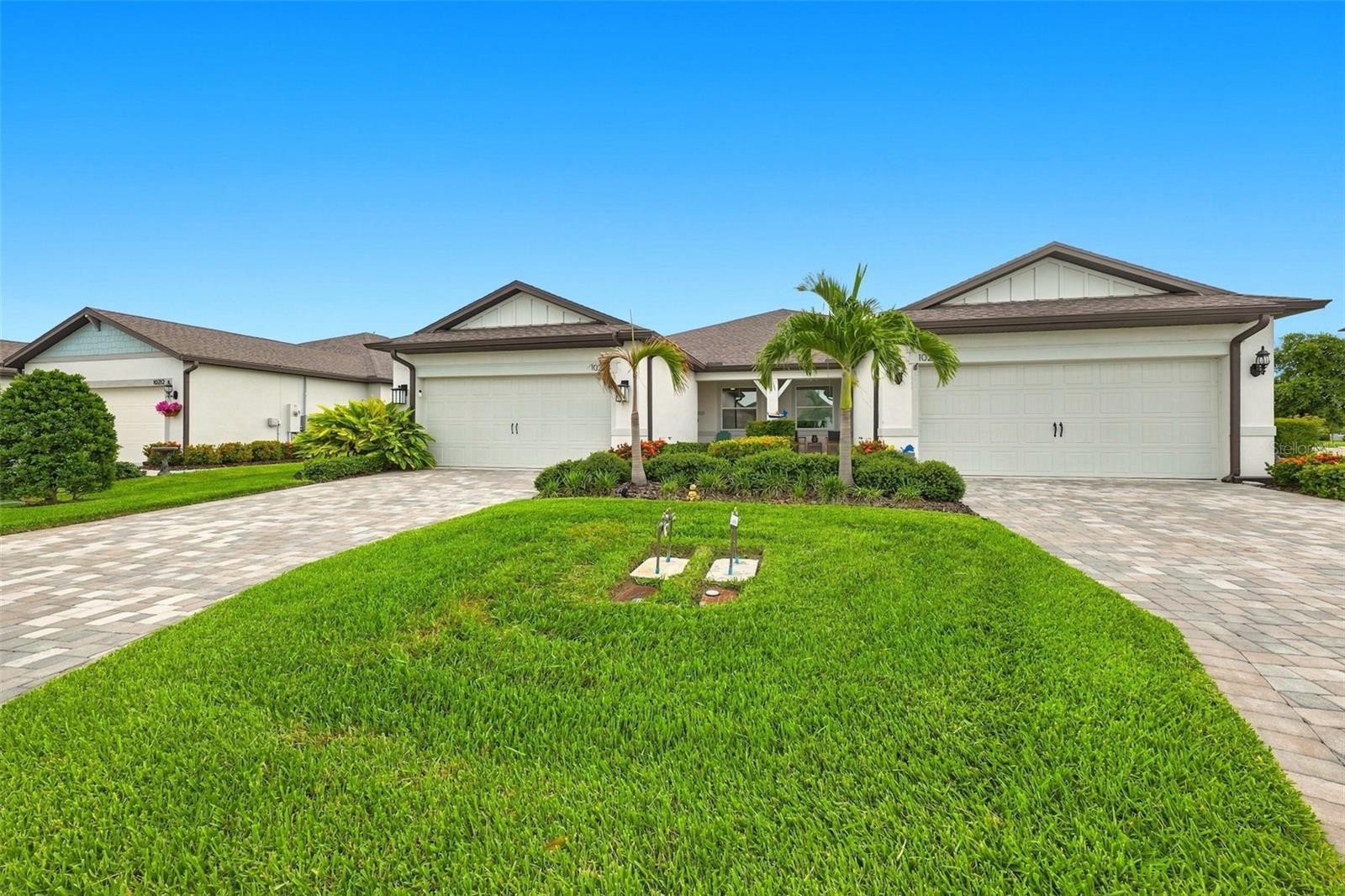 10208 COASTAL SHORES DR