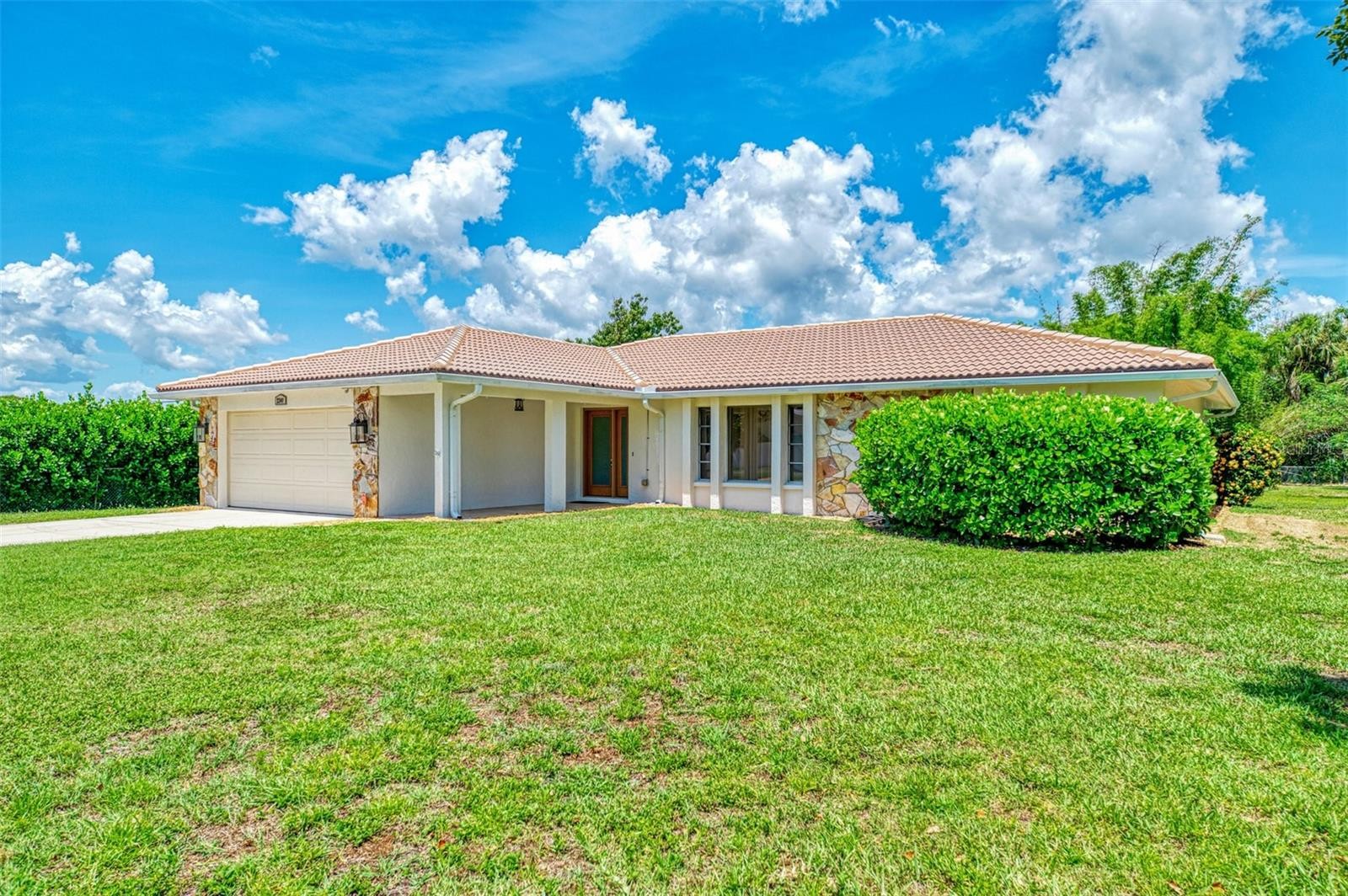 2340 PALMETTO ST