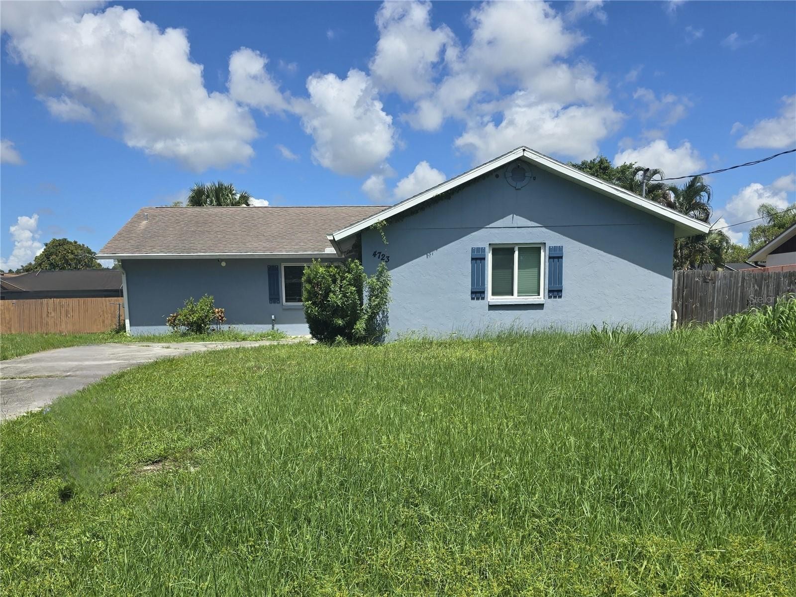 4723 BUSTI DR