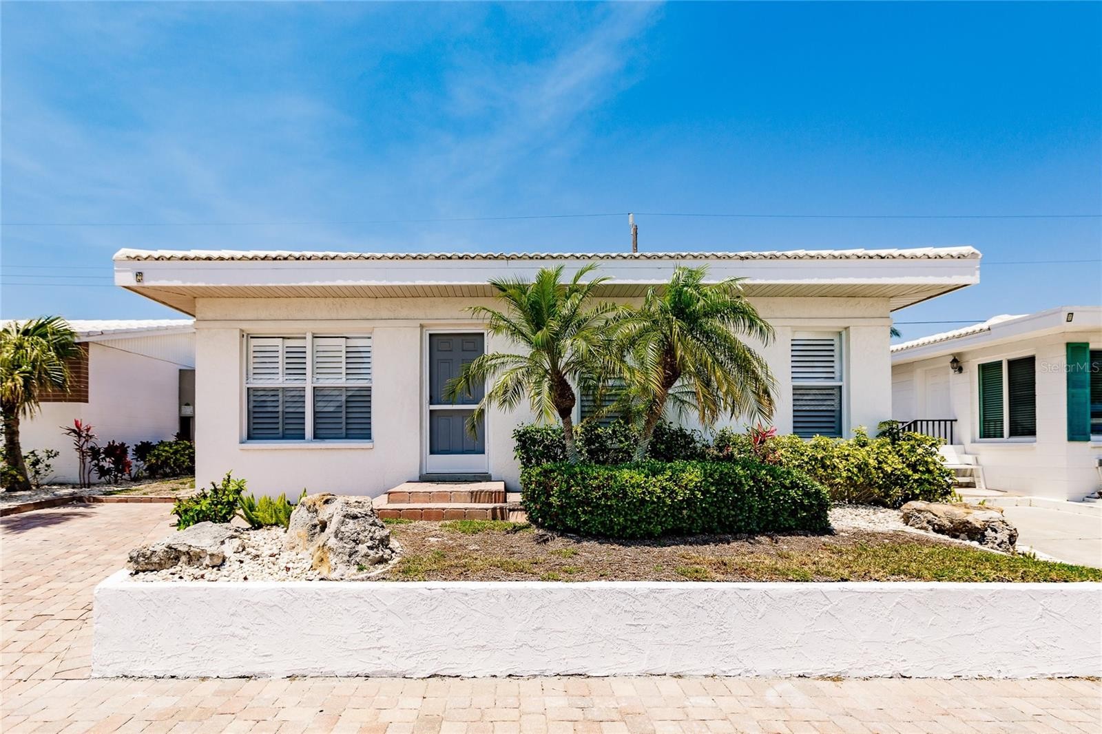 6020 MIDNIGHT PASS RD #2