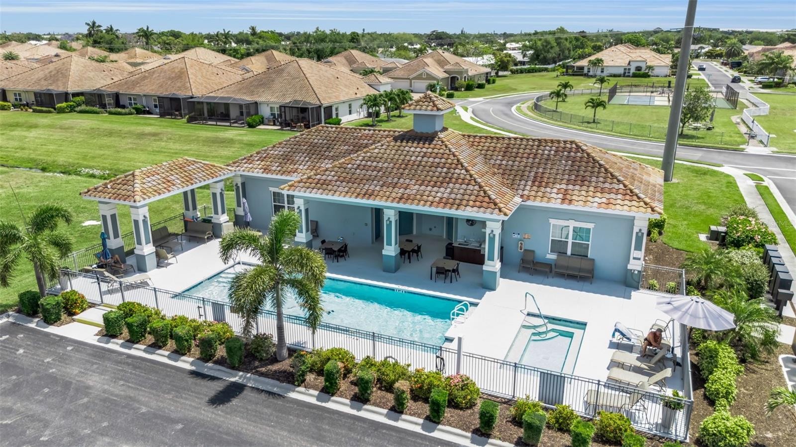 7004 VISTA BELLA DR