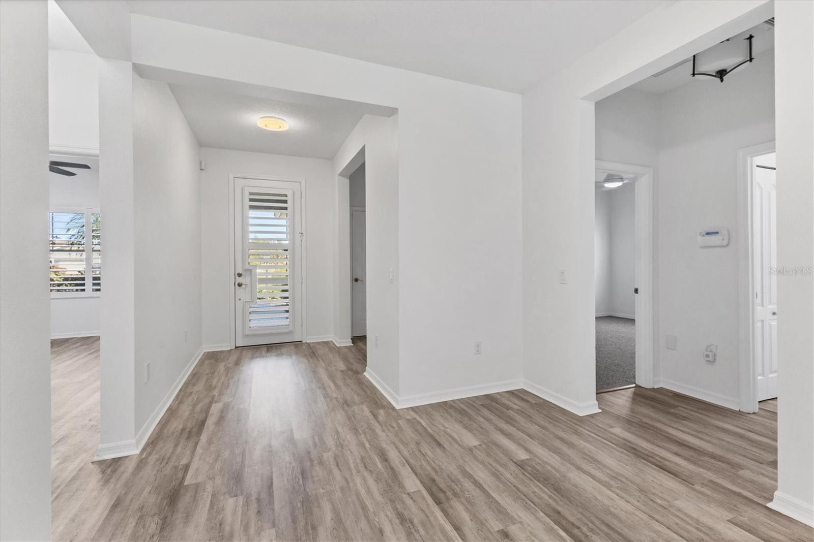 4806 LAKE BREEZE TER