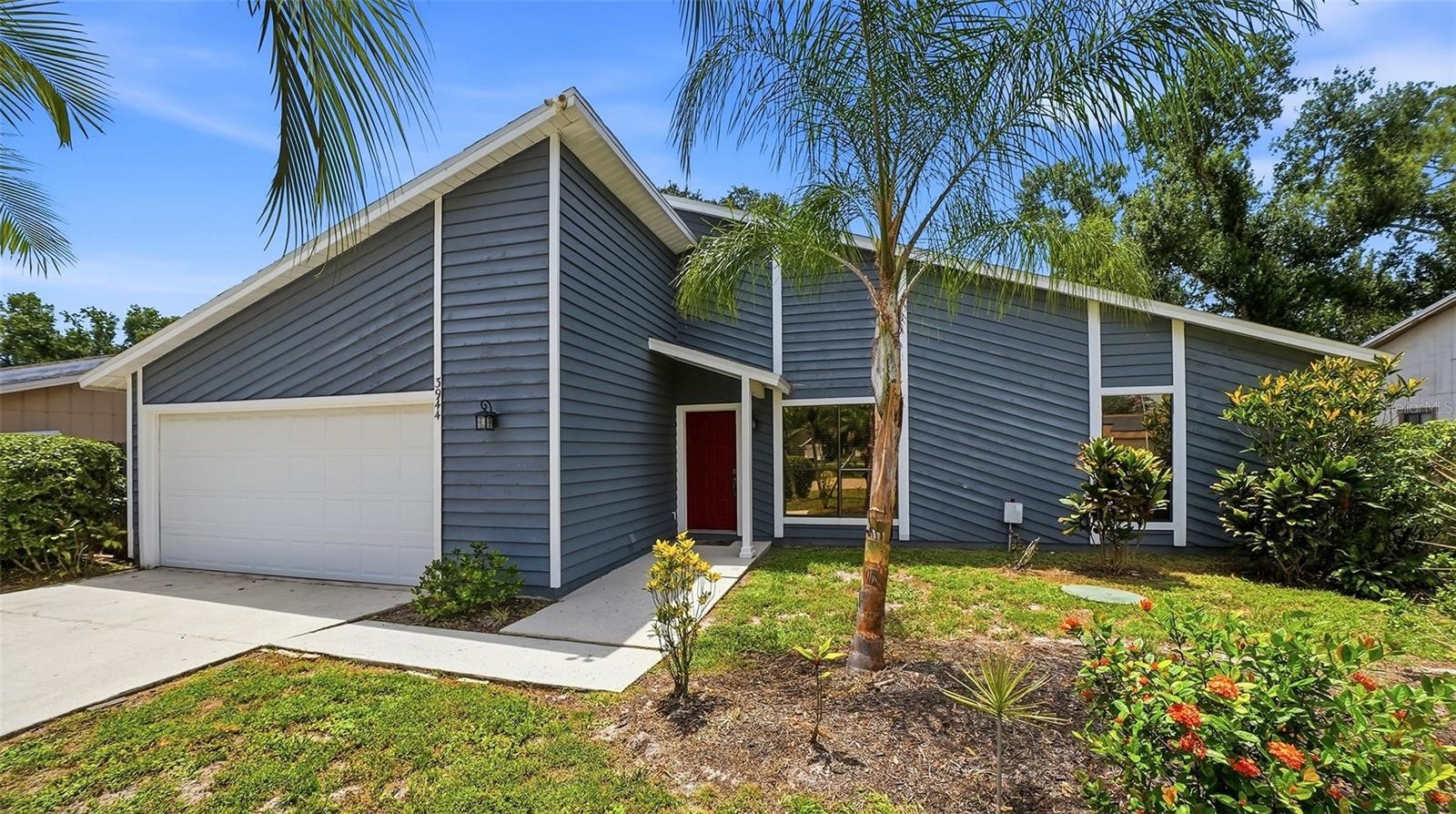 3944 PALAU DR