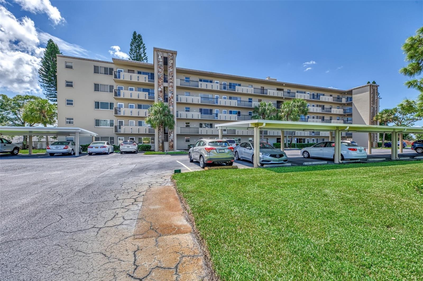 4460 IRONWOOD CIR #102A