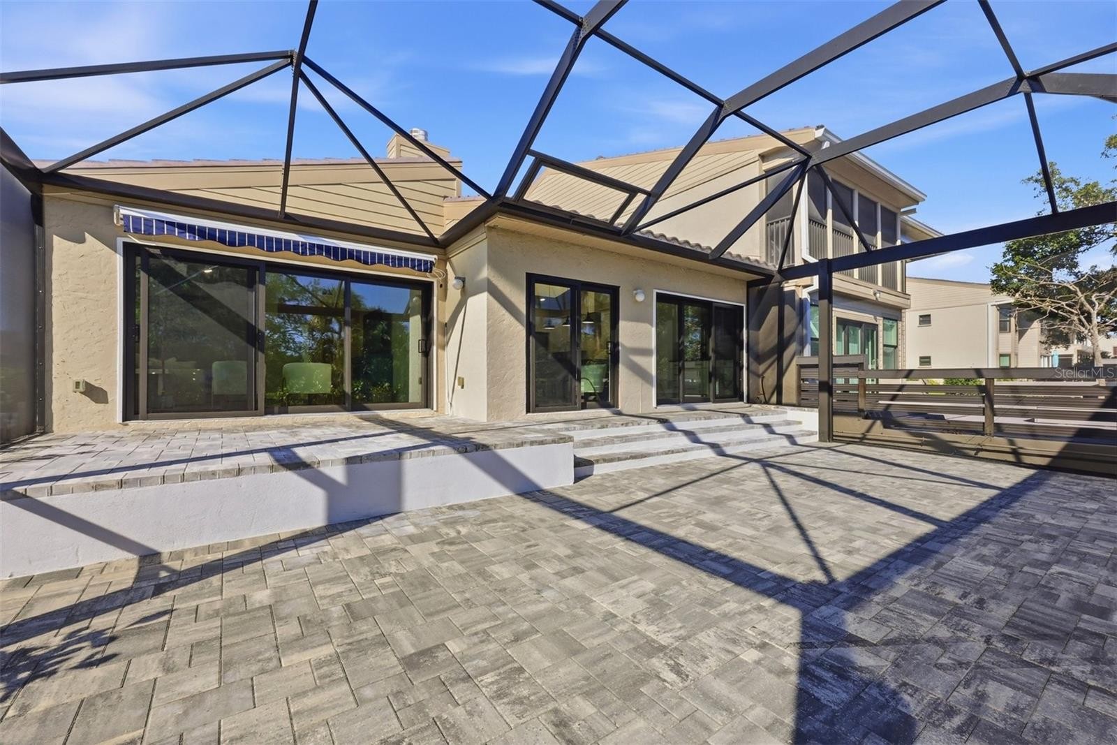 2141 HARBOURSIDE DR #1203