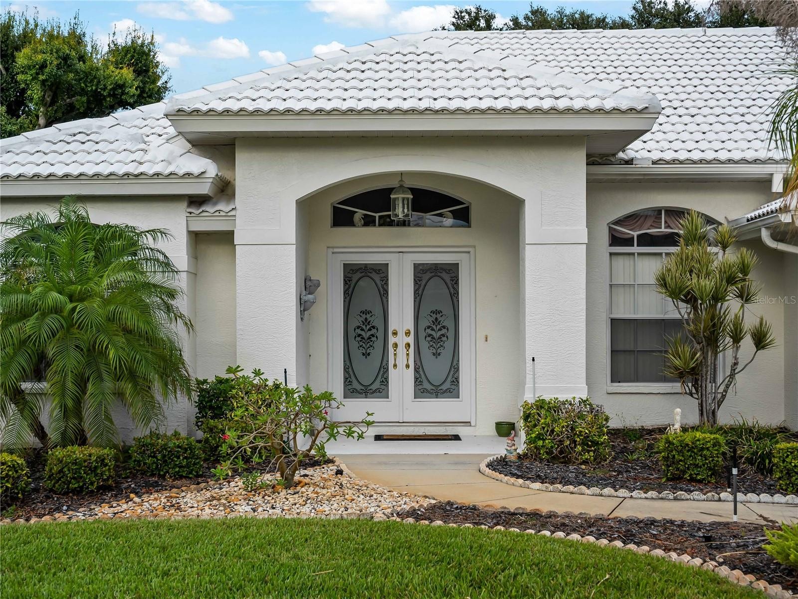 546 LAUREL CHERRY LN