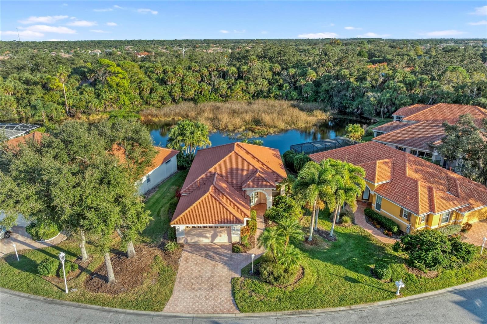 5098 HANGING MOSS LN