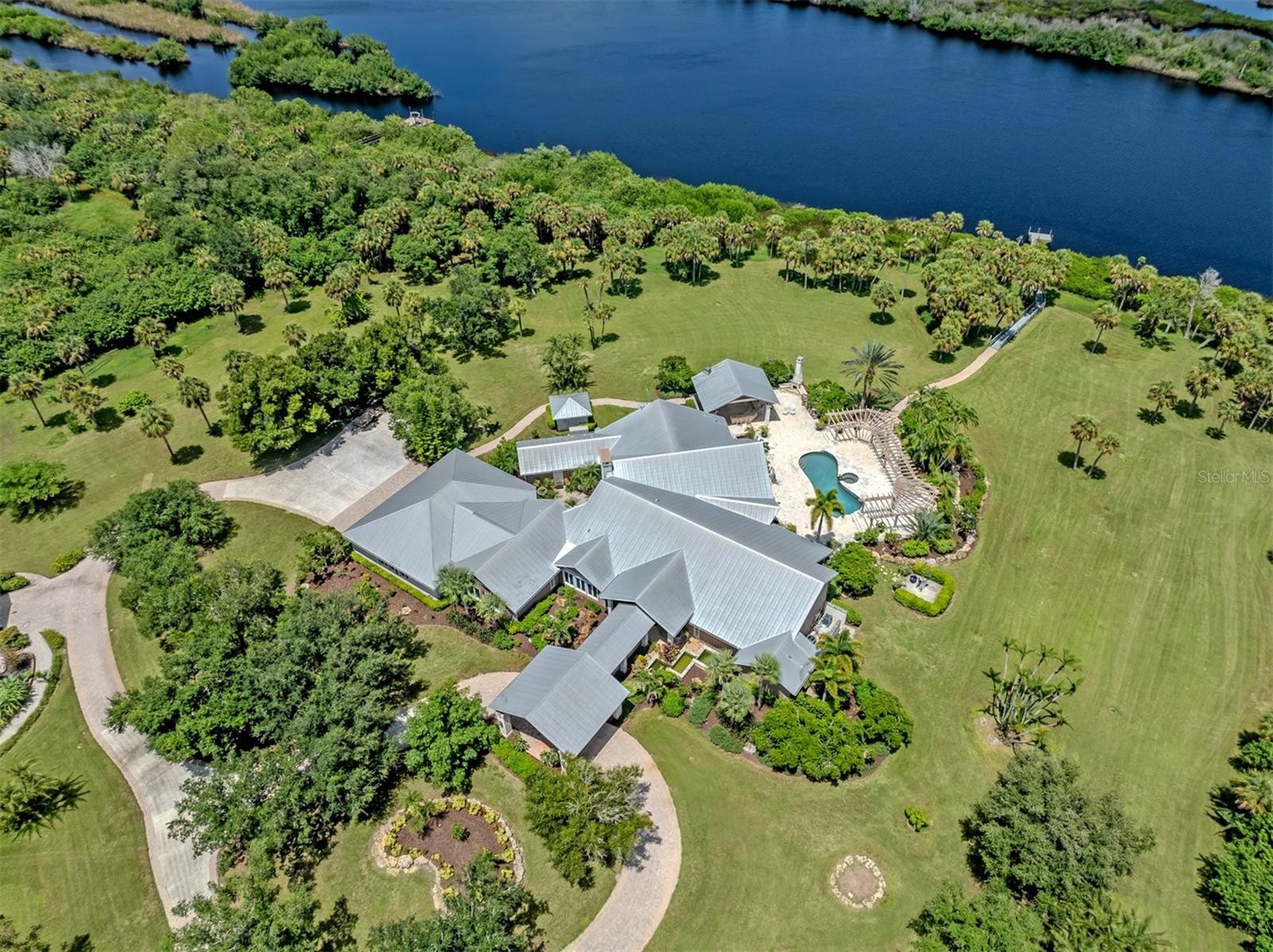630 N RIVER RD