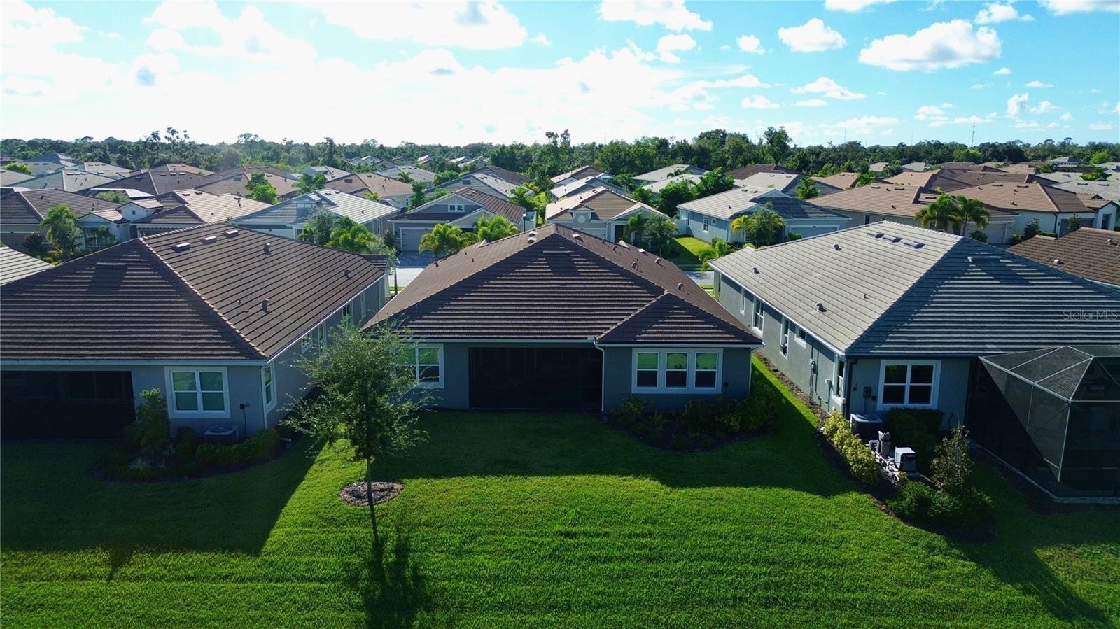 5769 LONG SHORE LOOP